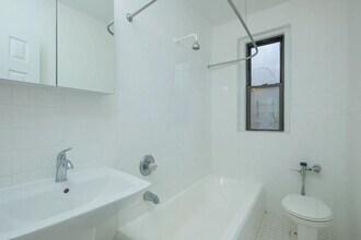 2685 Creston Ave in Bronx, NY - Foto de edificio - Building Photo