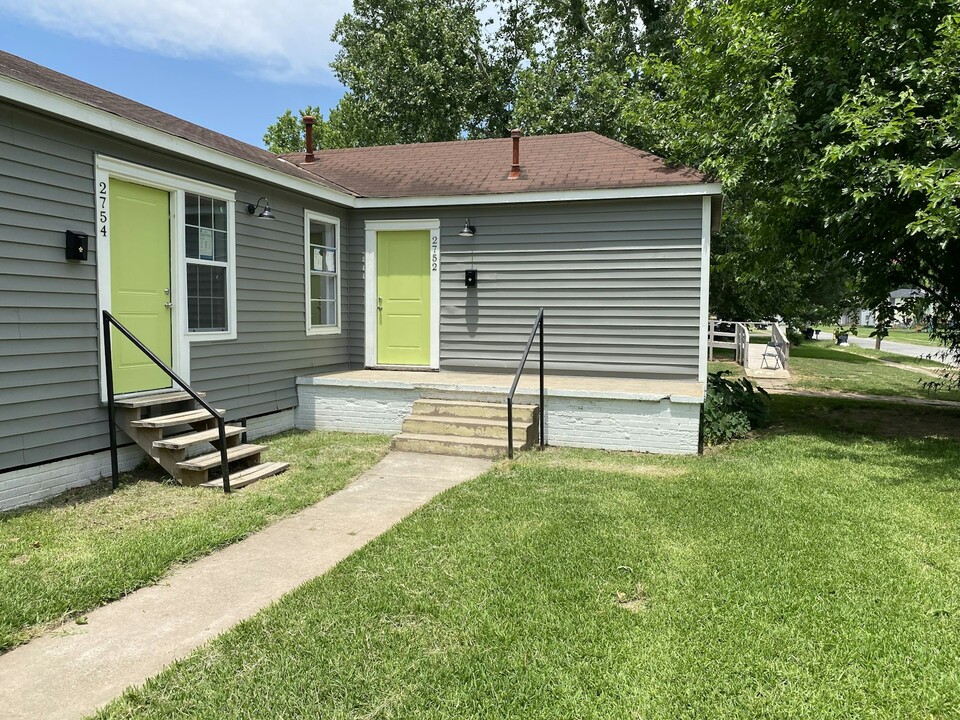 2752 Foster St in Bossier City, LA - Foto de edificio