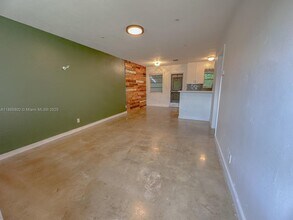 2222 Jackson St in Hollywood, FL - Building Photo - Building Photo