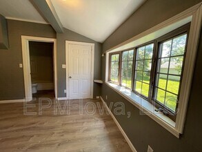 1148 Columbia St in Waterloo, IA - Building Photo - Building Photo