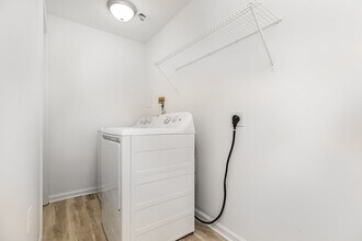 7324 Pebblestone Dr in Charlotte, NC - Building Photo - Building Photo