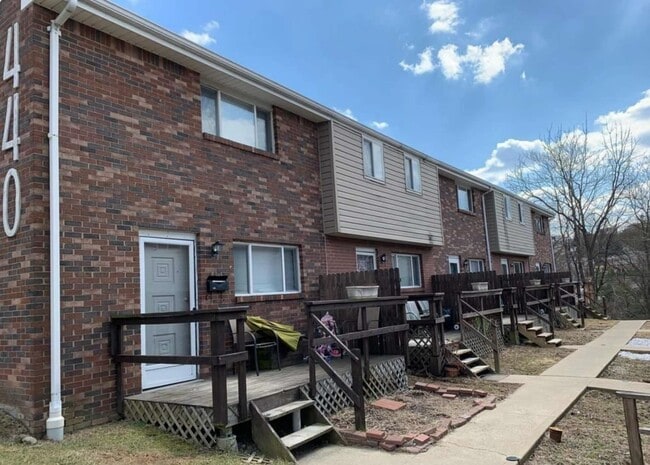 property at 440 Brierly Ln