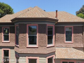 2524 Dwight Way in Berkeley, CA - Building Photo - Building Photo