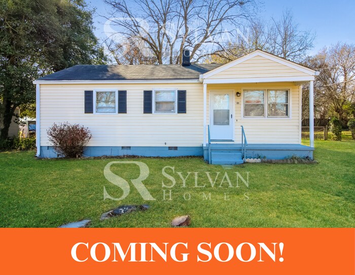 801 Devon Dr in Greensboro, NC - Building Photo