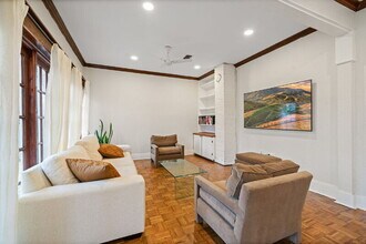 617 E Park Ave in San Antonio, TX - Building Photo - Building Photo
