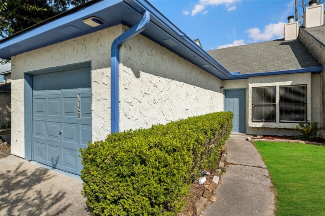 property at 7120 Deer Creek Ct