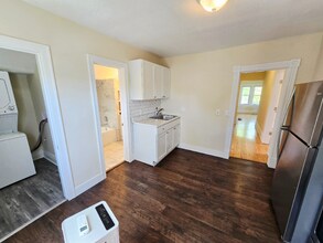 717 31st Ave N in Minneapolis, MN - Building Photo - Building Photo