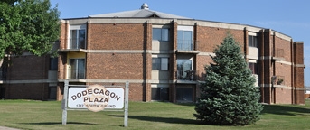 Dodecagon Plaza in Spencer, IA - Building Photo