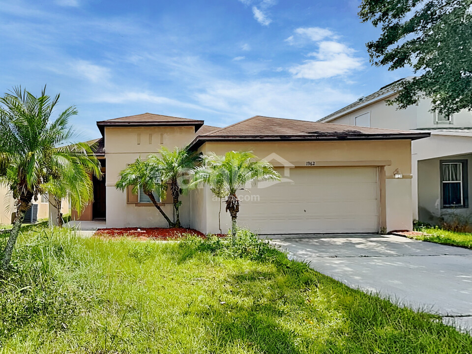 1962 Kimlyn Cir in Kissimmee, FL - Building Photo