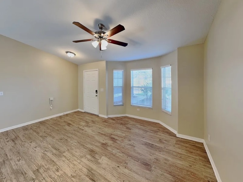 3835 Springlake Village Ct in Kissimmee, FL - Building Photo