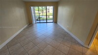 8745 NW 39th St in Sunrise, FL - Building Photo - Building Photo