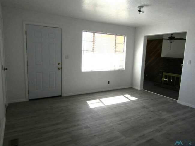 3710 W Grand Ave in Artesia, NM - Building Photo - Building Photo