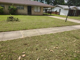 1604 Belmoor Ave in Pine Bluff, AR - Building Photo