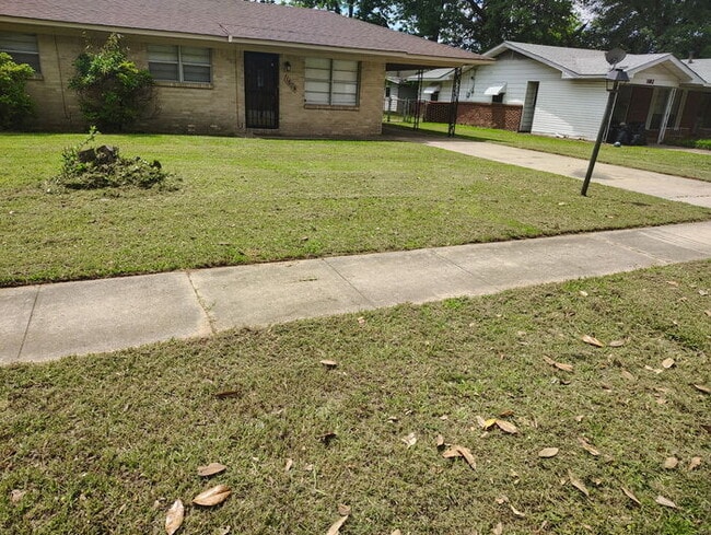 property at 1604 Belmoor Ave