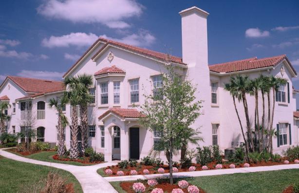 559 SE Prescott Pl in Stuart, FL - Building Photo