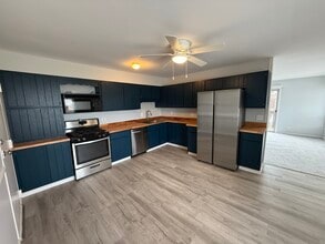 20137 S Hampton Ct in Frankfort, IL - Building Photo - Building Photo