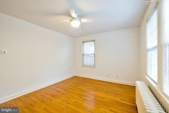 2341 40th St NW in Washington, DC - Building Photo - Building Photo