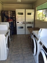 Barkley Square Apartments in Mountain View, CA - Building Photo - Building Photo