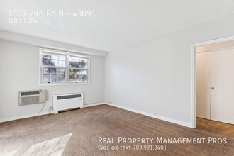 4309 2nd Rd N-Unit -43091 in Arlington, VA - Foto de edificio - Building Photo