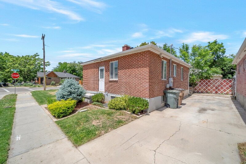 1777 S 200 E in Salt Lake City, UT - Building Photo