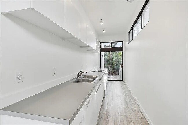 229 Lowerline St in New Orleans, LA - Building Photo - Building Photo