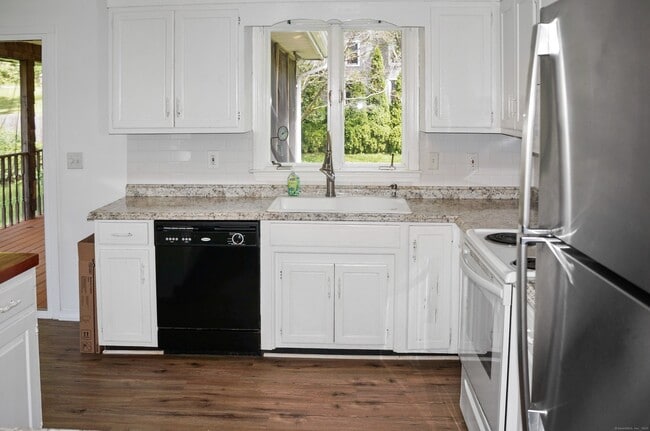 25 Myrtle Rd in Griswold, CT - Building Photo - Building Photo