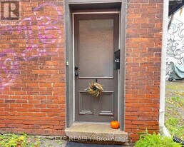 42 Mill St in Mississippi Mills, ON - Building Photo