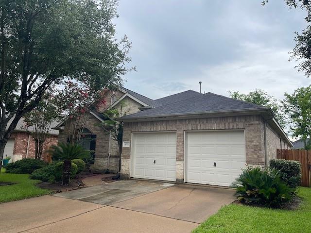 property at 4023 Jade Cove Ln