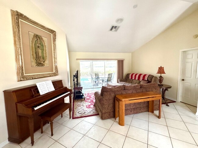 939 St Andrews Blvd in Naples, FL - Building Photo - Building Photo