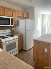 9477 Diamond Bridge Ave in Las Vegas, NV - Building Photo - Building Photo