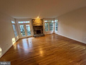 4801 26th St N in Arlington, VA - Foto de edificio - Building Photo