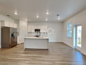 37854 Dusty Saddle Ln in Zephyrhills, FL - Building Photo - Building Photo