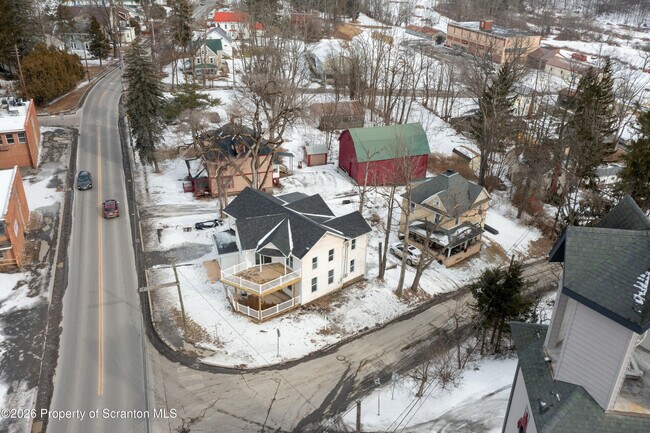 12 Grow Ave in Montrose, PA - Building Photo - Building Photo