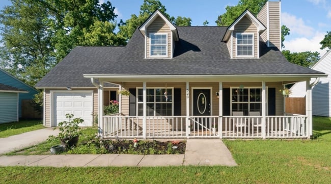 520 Falcon Dr