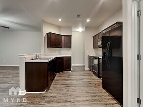 280 Americana Dr in Margaret, AL - Foto de edificio - Building Photo