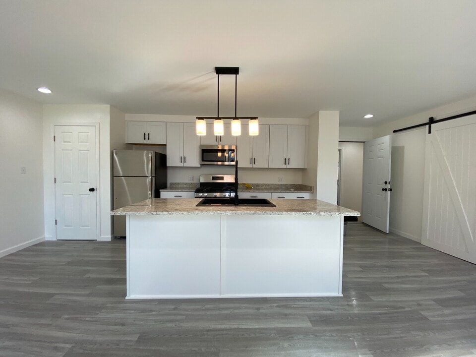 470 W 2nd St in Elmira, NY - Building Photo