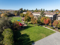 The Terraces in Hollister, CA - Foto de edificio - Building Photo