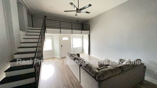 property at 1245 Chartiers Ave