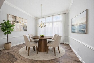 1527 Orchard Park Dr in Houston, TX - Foto de edificio - Building Photo