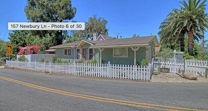 157 Newbury Ln in Thousand Oaks, CA - Building Photo - Building Photo