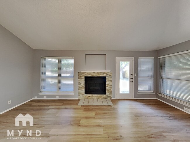 8517 Brushy Creek Trail in Fort Worth, TX - Building Photo - Building Photo