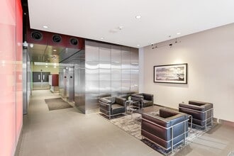 1400 NW Irving St in Portland, OR - Building Photo - Building Photo