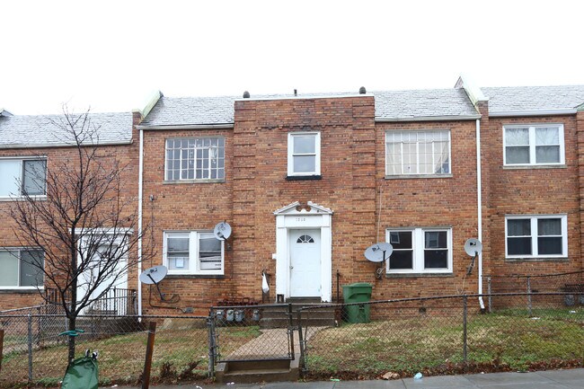 1210 Meigs Pl NE in Washington, DC - Foto de edificio - Building Photo