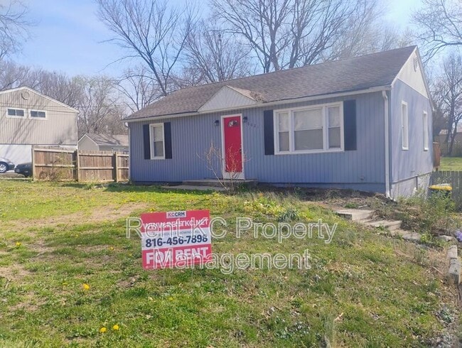 6021 N Topping Ave in Kansas City, MO - Building Photo - Building Photo