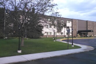 Westchester Village Apartments in Pine City, MN - Building Photo - Building Photo