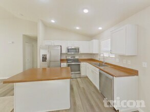 22671 Scott Dr in Maricopa, AZ - Building Photo - Building Photo