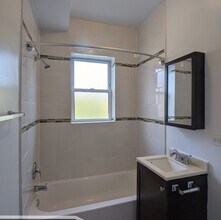 1627 N Humboldt Blvd in Chicago, IL - Building Photo - Building Photo