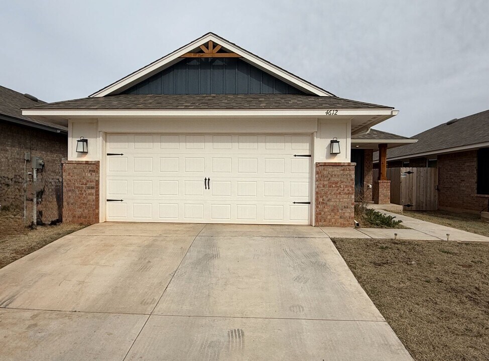 4612 Prominence Dr in Oklahoma City, OK - Building Photo