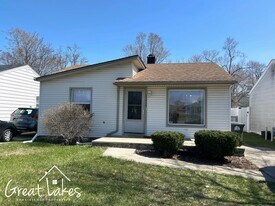 15433 Burr St in Taylor, MI - Building Photo