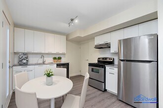 Westridge Estates C in Edmonton, AB - Building Photo - Building Photo